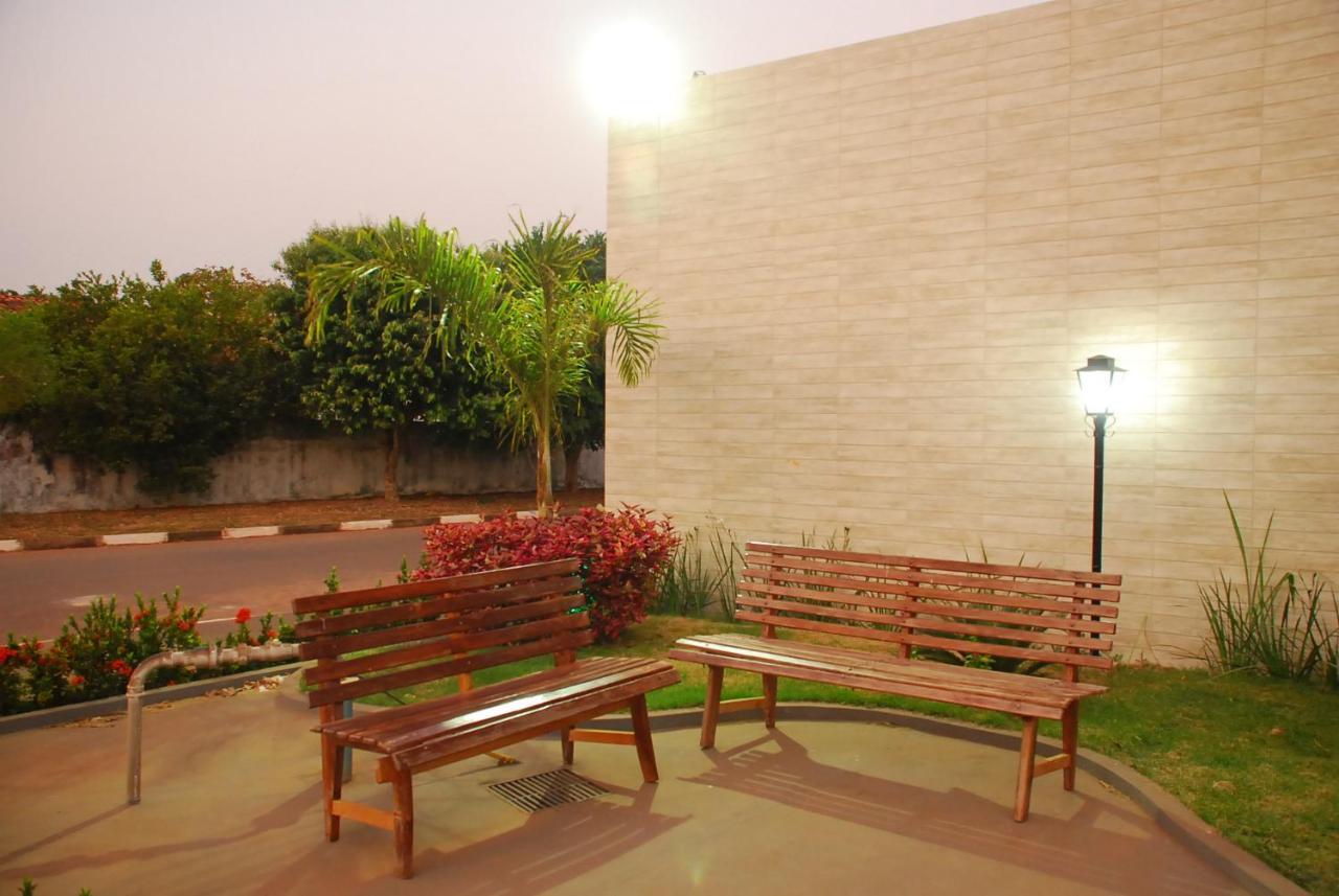 Hotel E Pousada Chalana Pocone Exterior photo